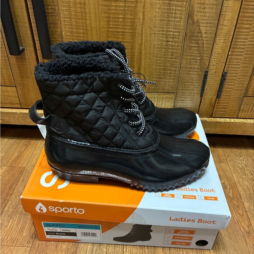 Women’s Sporto Andie Duck Black Quilted Ladies Boots Size 10 NWT